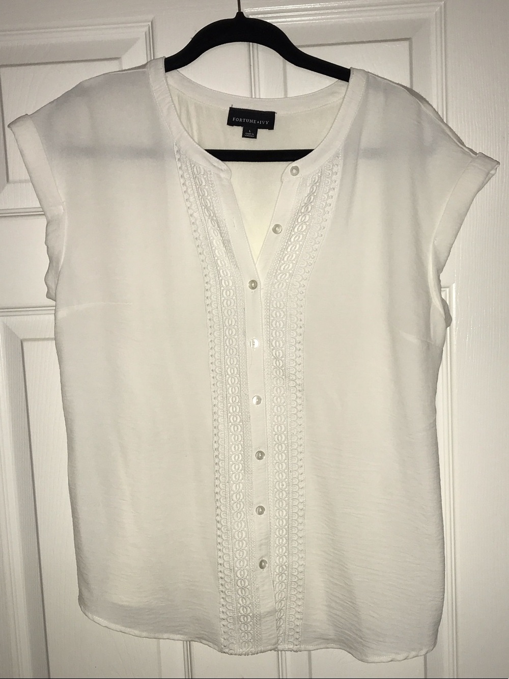 Fortune + Ivy White Lace-Trim Button Front Blouse
